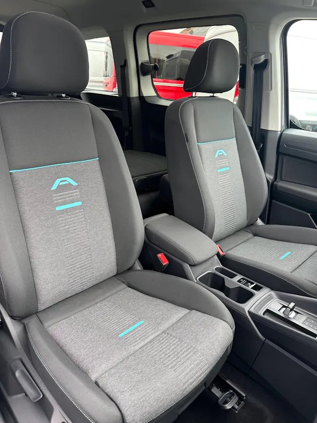 Ford TOURNEO CONNECT Grand 1.5 EcoB PHEV/Active/150CV