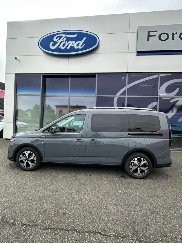 Ford TOURNEO CONNECT Grand 1.5 EcoB PHEV/Active/150CV