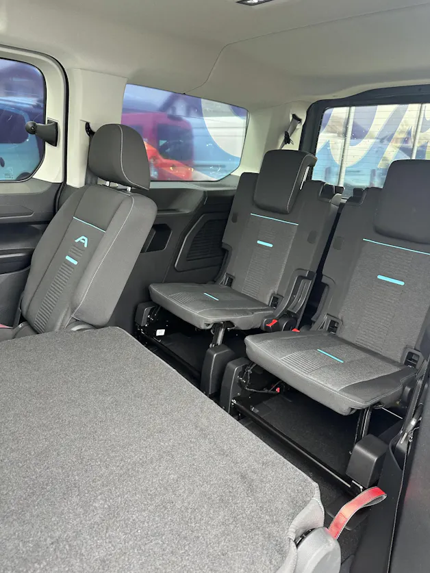 Ford TOURNEO CONNECT Grand 1.5 EcoB PHEV/Active/150CV