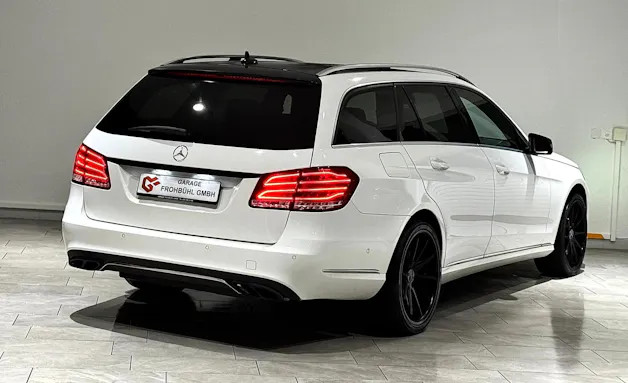 Mercedes-Benz E 220 CDI Avantgarde 7G-Tronic