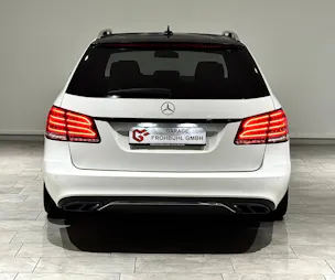 Mercedes-Benz E 220 CDI Avantgarde 7G-Tronic