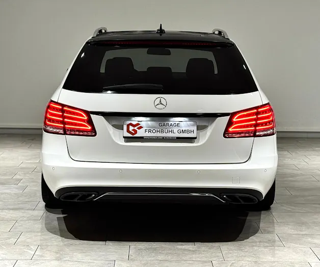 Mercedes-Benz E 220 CDI Avantgarde 7G-Tronic