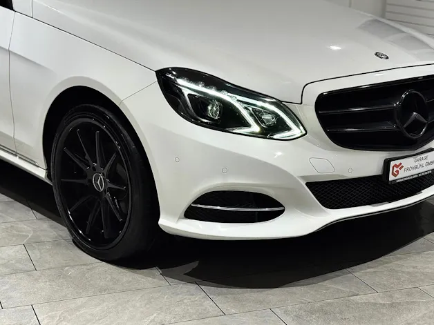 Mercedes-Benz E 220 CDI Avantgarde 7G-Tronic
