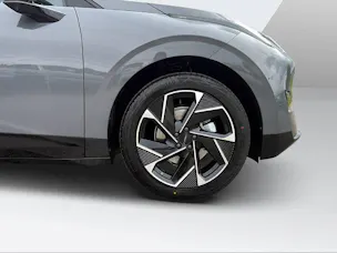 Lynk & Co 02