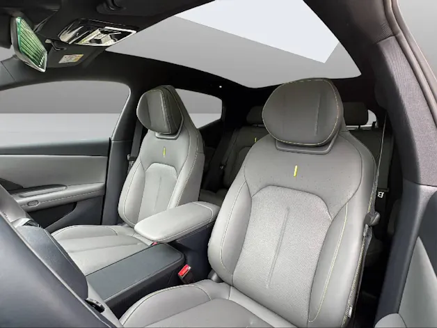 Lynk & Co 02