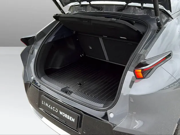 Lynk & Co 02