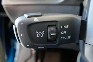 Peugeot 2008 1.2 110 MHEV Allure