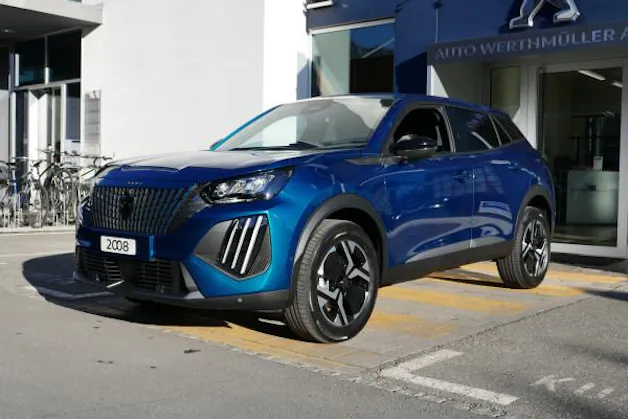 Peugeot 2008 1.2 110 MHEV Allure