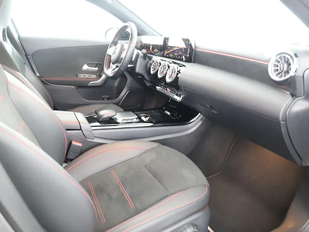 Mercedes-Benz A 200 AMG Line