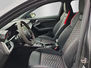 Audi RS3 Limousine 2.5 TSI quattro S-tronic