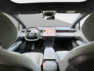 Lynk & Co 02