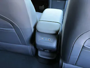 Lynk & Co 02