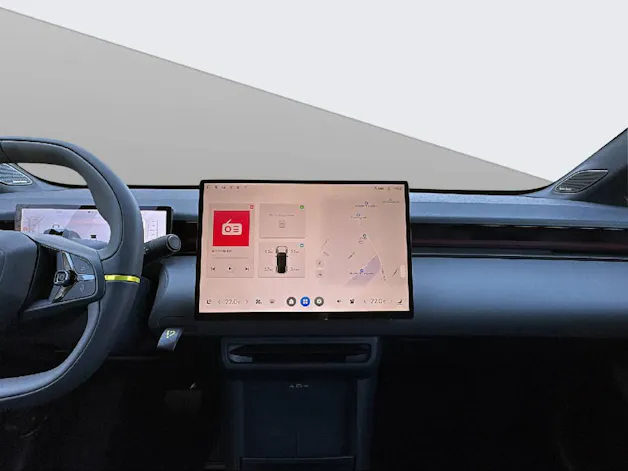 Lynk & Co 02