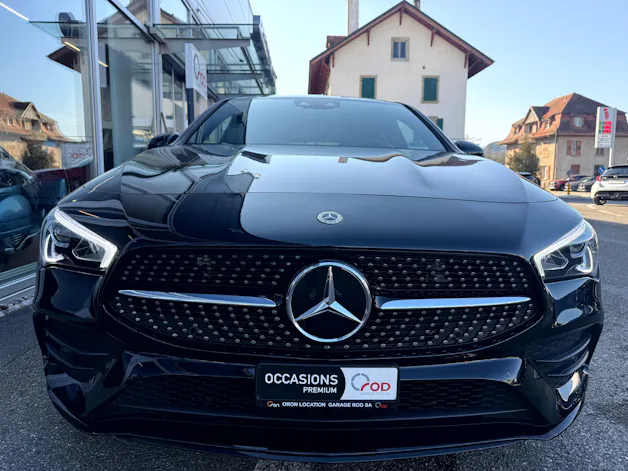 Mercedes-Benz CLA Shooting Brake 250 4Matic 7G-DCT AMG Line