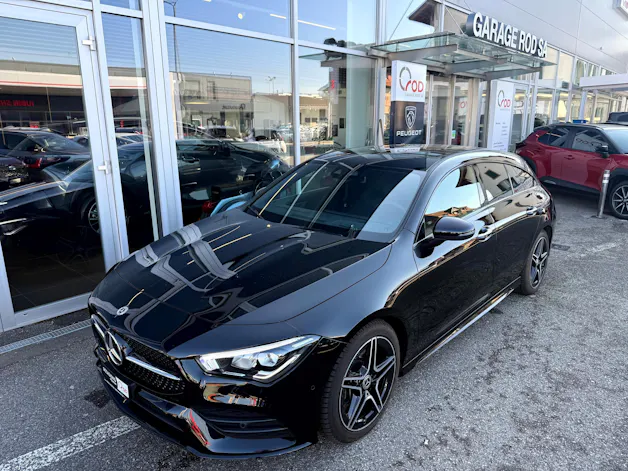 Mercedes-Benz CLA Shooting Brake 250 4Matic 7G-DCT AMG Line