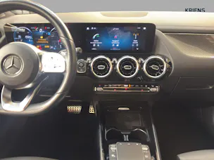 Mercedes-Benz GLA 250 4M - AMG / 360 Grad Kamera / Standheizung / AHK