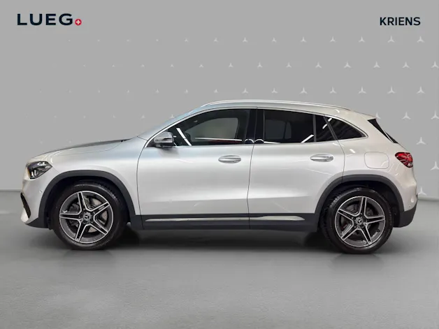 Mercedes-Benz GLA 250 4M - AMG / 360 Grad Kamera / Standheizung / AHK