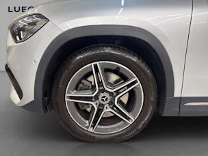 Mercedes-Benz GLA 250 4M - AMG / 360 Grad Kamera / Standheizung / AHK