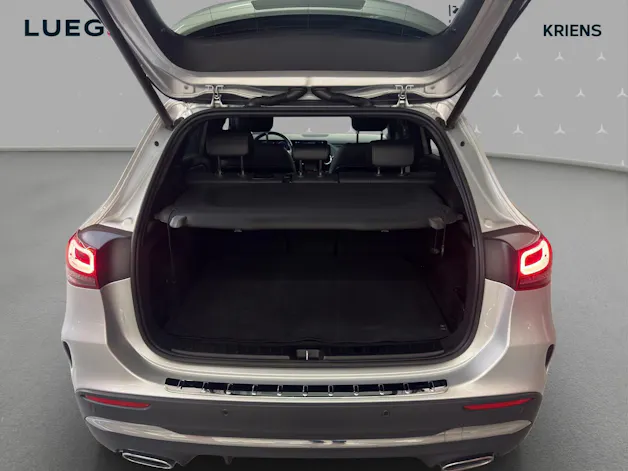 Mercedes-Benz GLA 250 4M - AMG / 360 Grad Kamera / Standheizung / AHK