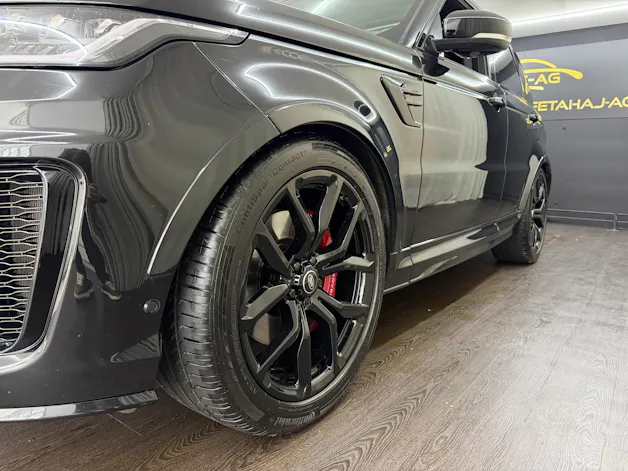 Land Rover Range Rover Sport 575 5.0 V8 S/C SVR Automatic