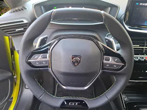 Peugeot 208 NEW 1.2 MHEV 110 GT