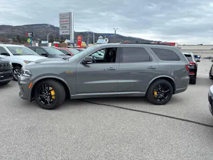 Dodge Durango 6.4 V8 SRT Alchemi 475 PS / 6-Plätzer / 3.5T AHK