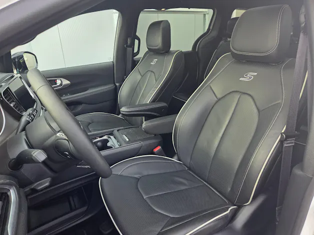 Chrysler Pacifica 3.6 V6 Limited S 290PS / 7-Plätzer