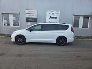 Chrysler Pacifica 3.6 V6 Limited S 290PS / 7-Plätzer