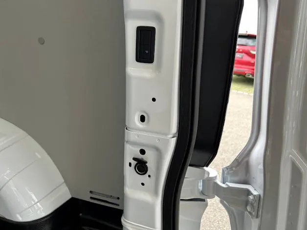 Ford Transit Custom Van 320 L1 2.5 Duratec 233 Trend PHEV