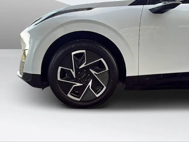 Lynk & Co 02 Core