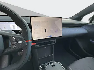 Lynk & Co 02 Core