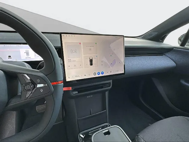Lynk & Co 02 Core