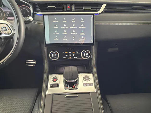 Jaguar F-Pace 2.0 P400e R-Dynamic HSE AWD Plug In Hybrid 404PS