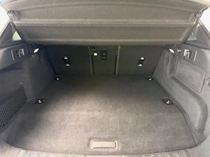 Fahrzeugbild JAGUAR F-Pace 2.0 P400e R-Dynamic HSE AWD Plug In Hybrid 404PS