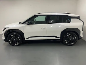 https://vehicle.imgix.net/4274101/3c54984f-580d-4ad3-9438-f89c9e81e5fe.jpeg