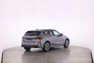 https://vehicle.imgix.net/4274105/4eaf135a-1a32-42cd-8b5b-dbbf7c0ac229.jpg