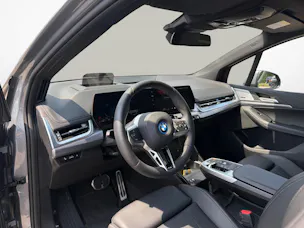BMW 225e xDrive paddles Active Tourer