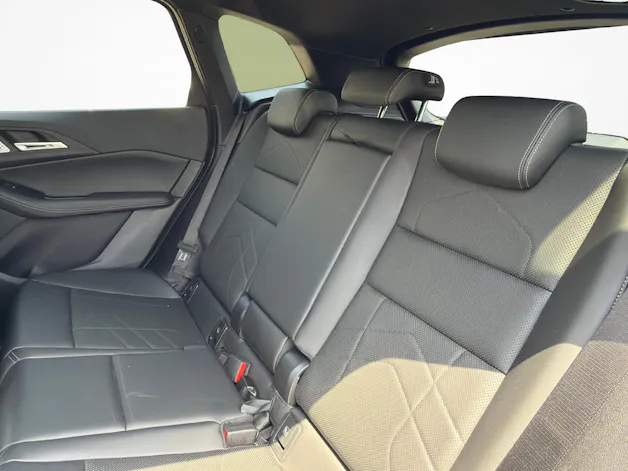 BMW 225e xDrive paddles Active Tourer