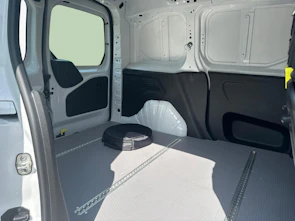 Fahrzeugbild TOYOTA PROACE CITY Van L1 50KWh Comfort / ab 3,99% Leasing bei Abschluss einer Protect Autoversicherung