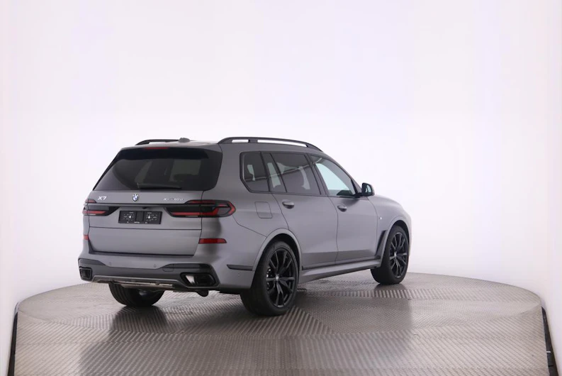 image du véhicule BMW X7