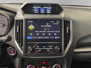 https://vehicle.imgix.net/4274179/a2e261a2-72af-4705-8928-8f7041bbb605.jpg