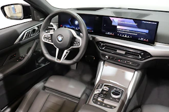 https://vehicle.imgix.net/4274231/417b18ba-bc7a-439e-a3bf-496618fcb791.JPG