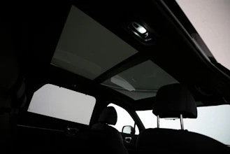 https://vehicle.imgix.net/4274267/d1df0dd1-5167-4862-bd12-aa1c0060d5b4.jpg