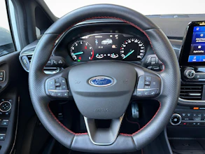 https://vehicle.imgix.net/4274318/f184cacd-5c03-43aa-b046-d98b8873f4ee.jpg