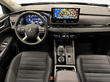 MITSUBISHI OUTLANDER 10