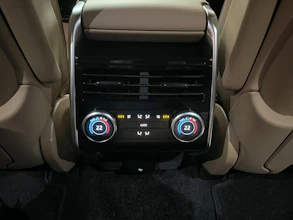 https://vehicle.imgix.net/4274352/7894e4b8-7f6f-4ba2-9e06-d3306819ed56.jpg