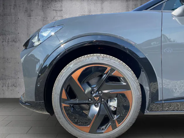 Cupra Tavascan VZ Adrenaline 4D