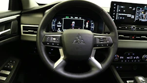 immagine del veicolo MITSUBISHI Outlander 2.4 PHEV Intense 4x4