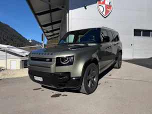 Land Rover Defender 130 3.0 D I6 300 X-Dynamic HSE