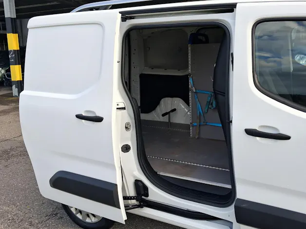 Opel Combo Cargo 2.4 t 1.5 D Enjoy S/S